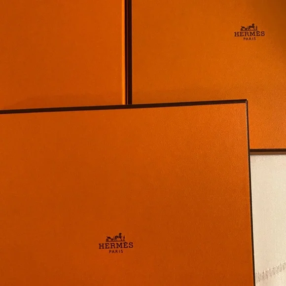 Hemes scarf boxes - Picture 3 of 5